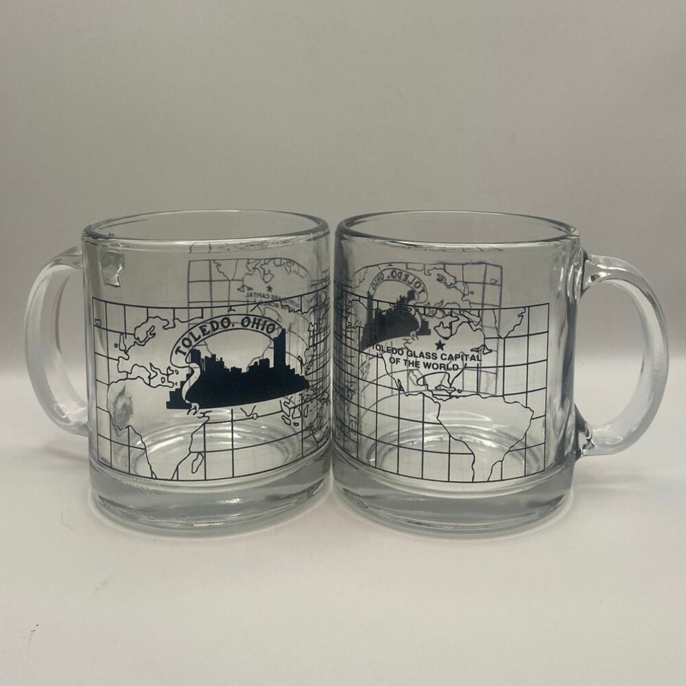 Vintage "Toledo, Ohio,Glass Capital of the World" World Map Glass Mugs, Set of 2